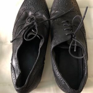 Black Oxford shoes